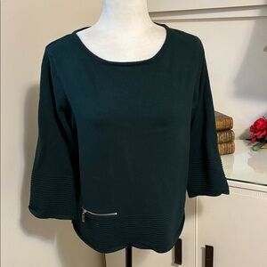 Elegant Dark Green Women's Sweater Size L